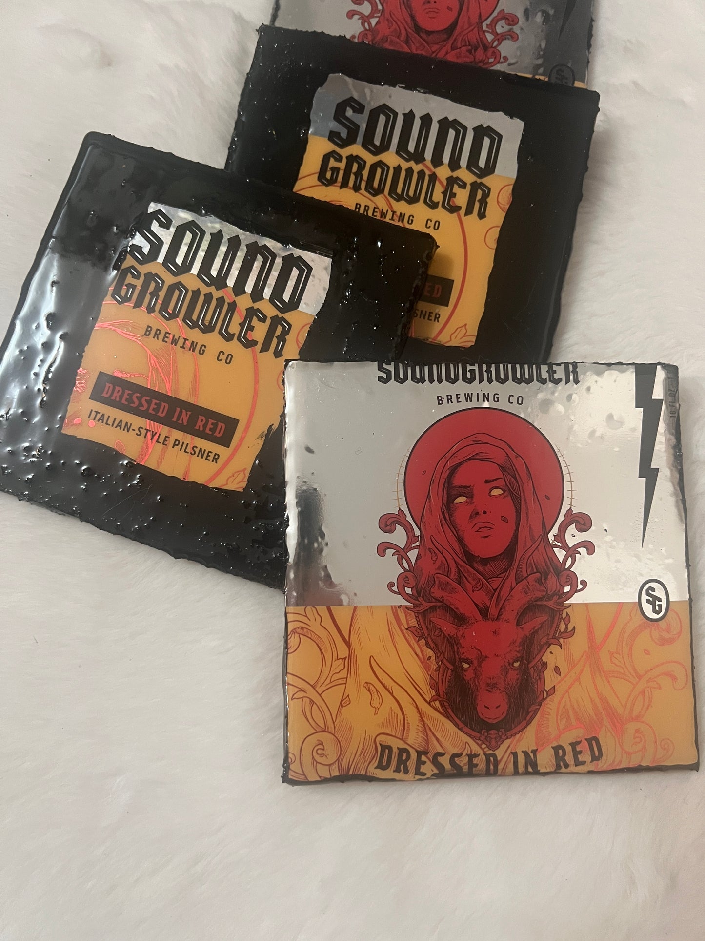 Soundgrowler Brewing - Dressed In Red